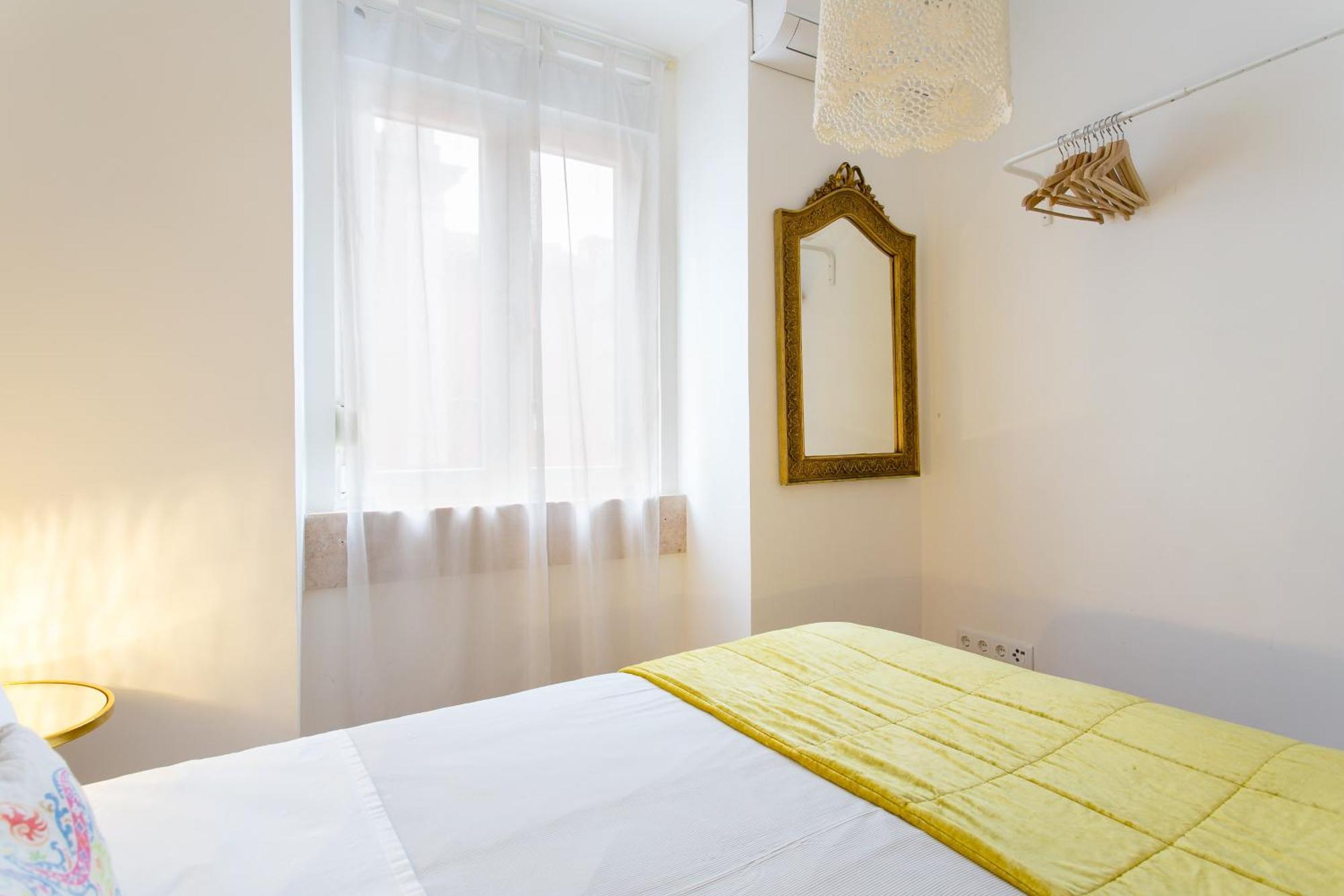 Principe Real Beautiful 3 Bedroom Flat Lisbona Esterno foto