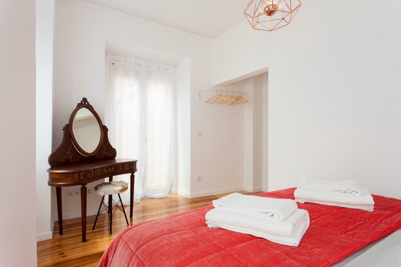 Principe Real Beautiful 3 Bedroom Flat Lisbona Esterno foto